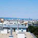 Am-Residence No. 19